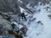 Abstieg in die Rinne in der Ostwand